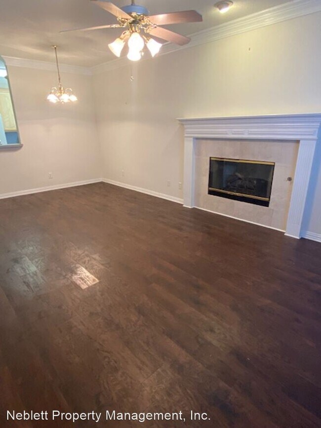 Building Photo - 2 br, 2.5 bath House - 201 First St. #104