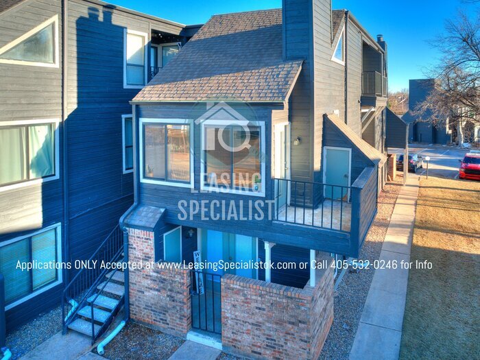 Primary Photo - Beautiful 2 Bed 2 Bath in the Sought After...