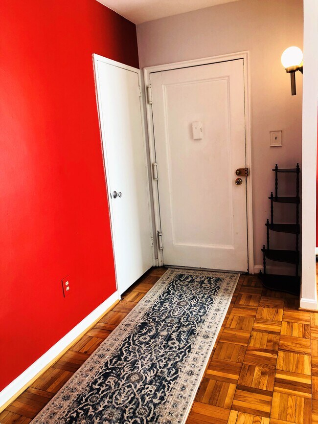 Photo - 2610 Tunlaw Rd NW Apartment