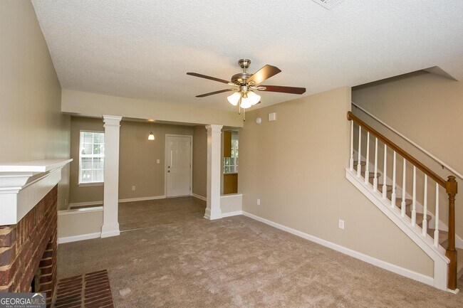 Foto del edificio - 132 Summer Crest Pl SW