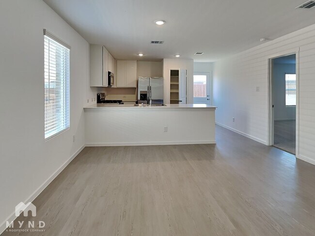 Building Photo - 2049 Belgian Dr