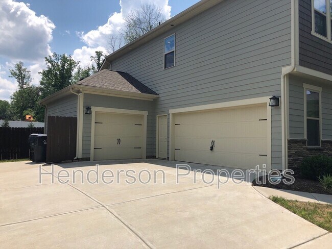 Foto del edificio - 10728 Vanguard Pkwy