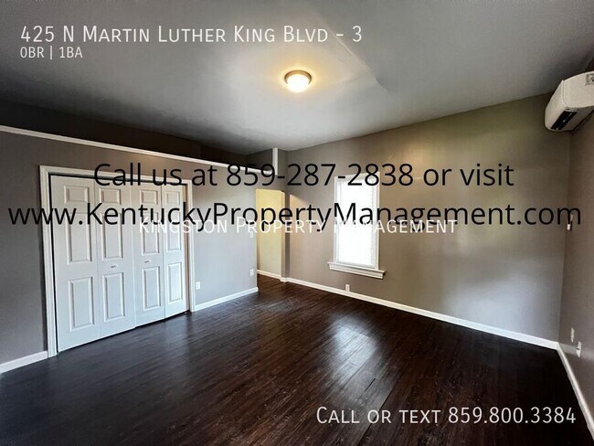 Foto del edificio - MOVE-IN SPECIAL!! 1/2 OFF DEPOSIT!! Newly ...