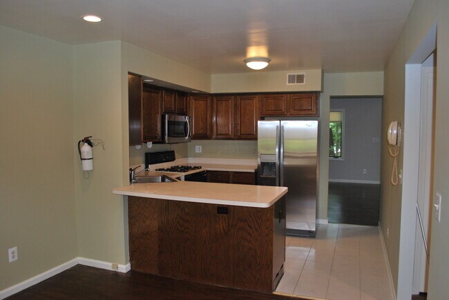 Foto del edificio - 14 Littlewood Ct