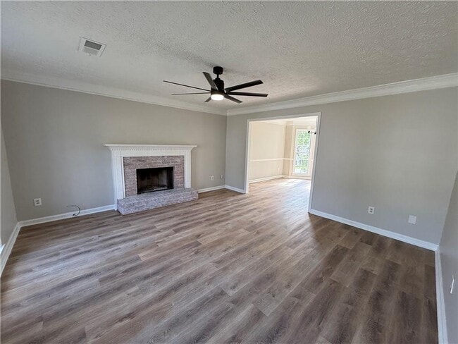 Foto del edificio - 979 Sugar Crossing Ln