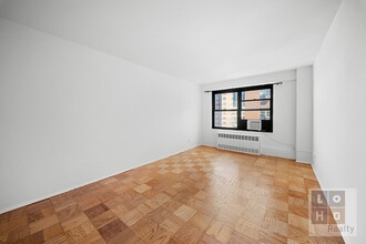 Building Photo - 268 E Broadway