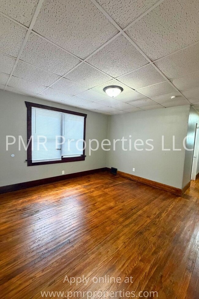 Building Photo - 2 Bedroom/1 Bathroom House