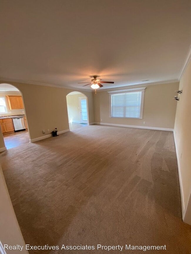 Building Photo - 3 br, 2 bath House - 843 Wells Road
