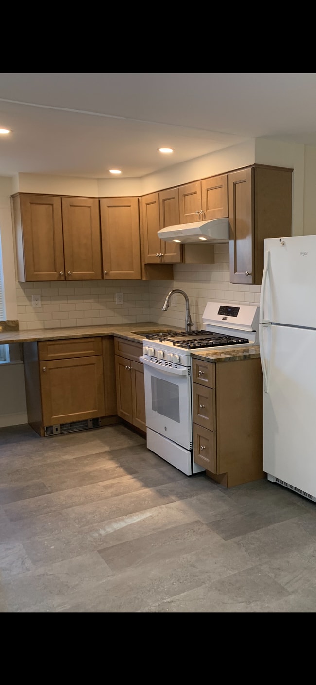 Building Photo - 22 Rantoul St