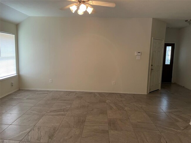 Building Photo - 14019 Concord Meadow Ln