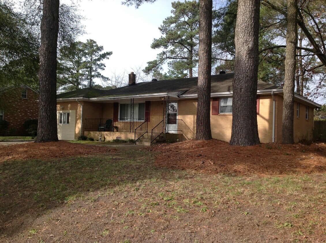 Foto del edificio - 5816 Brookmere Ln