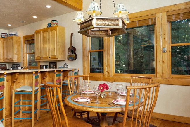 Building Photo - 162 San Joaquin Rd