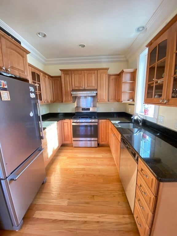 Building Photo - 61 Cedar St