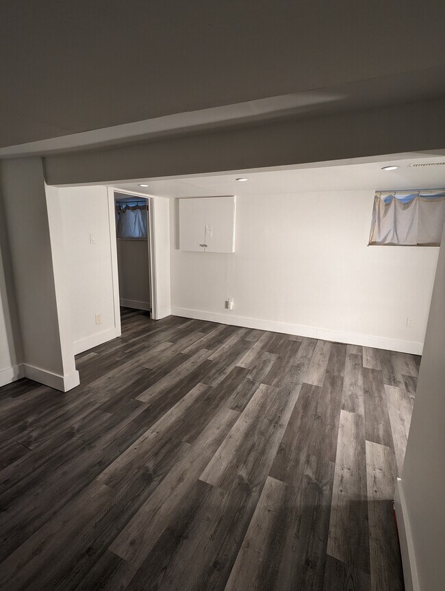 Building Photo - 78 Glenmore Rd
