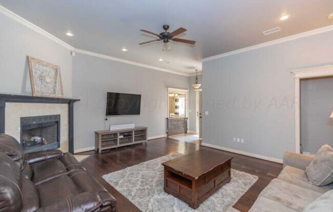 Building Photo - 8110 Vail Drive