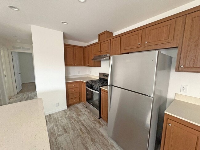 Building Photo - 1700 S State St