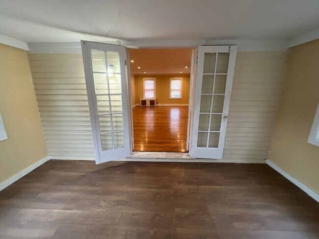 Foto del edificio - 30 Stearns Rd