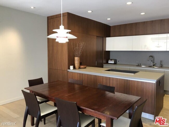 Foto del edificio - 2 br, 2 bath Condo - 515 Ocean Ave Unit 704N