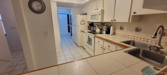 Foto del edificio - 340 E Glassboro Ct