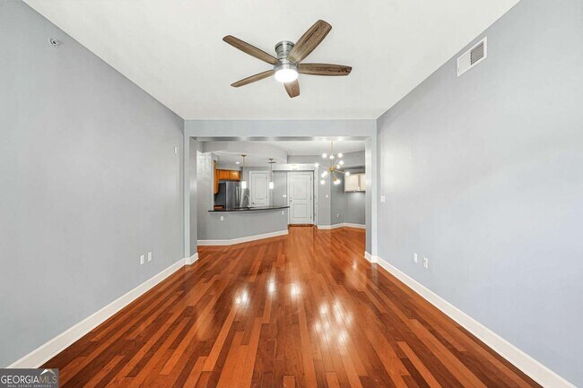 Foto del edificio - 200 River Vista Drive