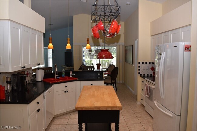 Foto del edificio - 25817 Pebblecreek Dr
