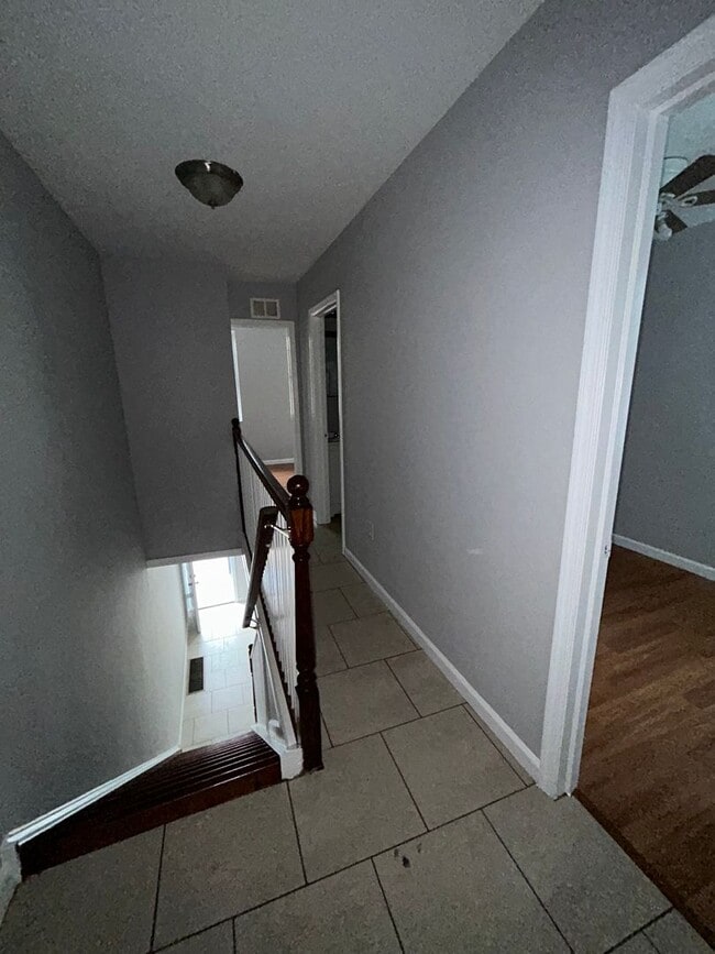 Foto del edificio - 24 E Abbottsford Ave