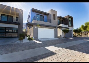 Building Photo - 2707 Majestic Way