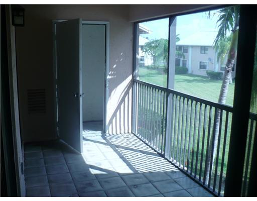 Foto del edificio - 805 N Franklin Ave