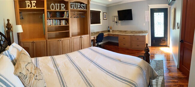 Bedroom w/ Desk and Storage - 5348 Doris Way