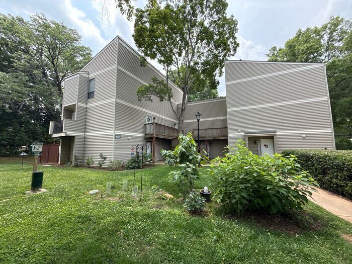 Primary Photo - Woodmere Conds - Merry Oaks