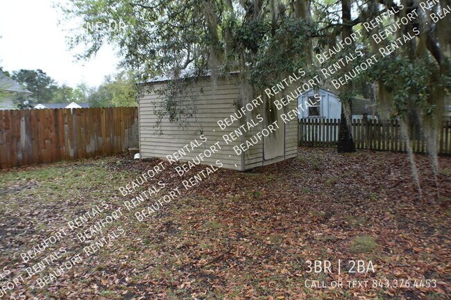Foto del edificio - 30 LeMoyne Dr Beaufort, SC 29907