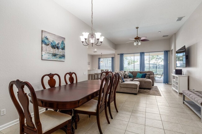 Building Photo - 7782 Basnett Cir