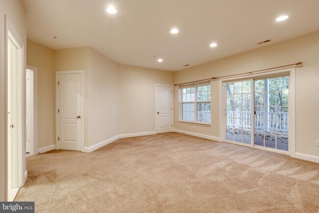 Building Photo - 9949 Veiled Dawn