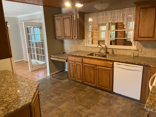 Foto del edificio - 8205 NW Potomac Ave