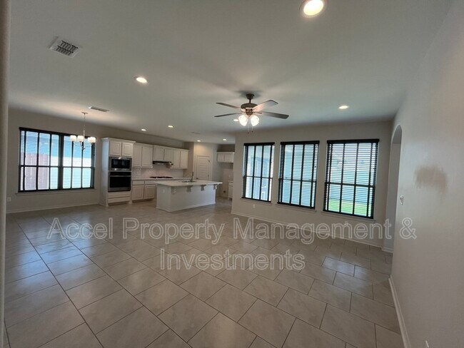 Foto del edificio - 3302 Oriole Dr