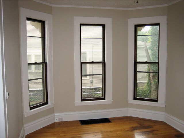 Primary Photo - 425 Union St SE