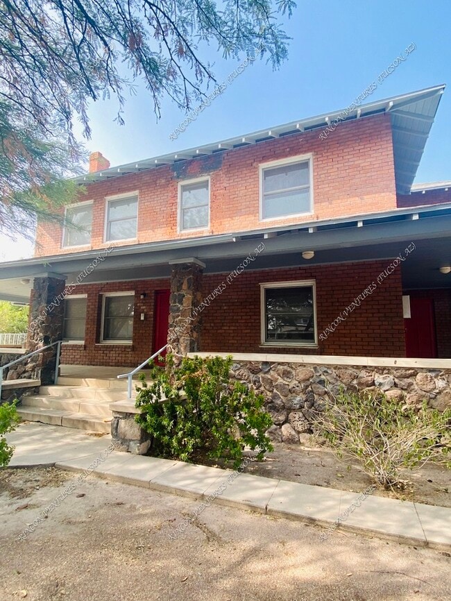 Building Photo - 503 E University Blvd