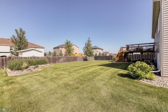 Building Photo - Single Family Home - For Rent 8/1 - BEAUTI...