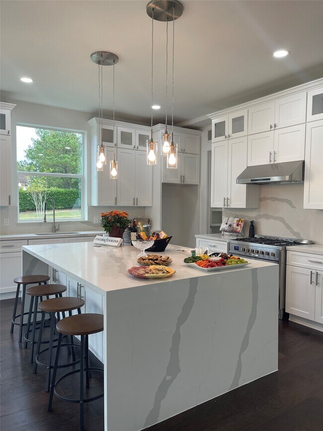 Foto del edificio - 114 Bentwood Dr