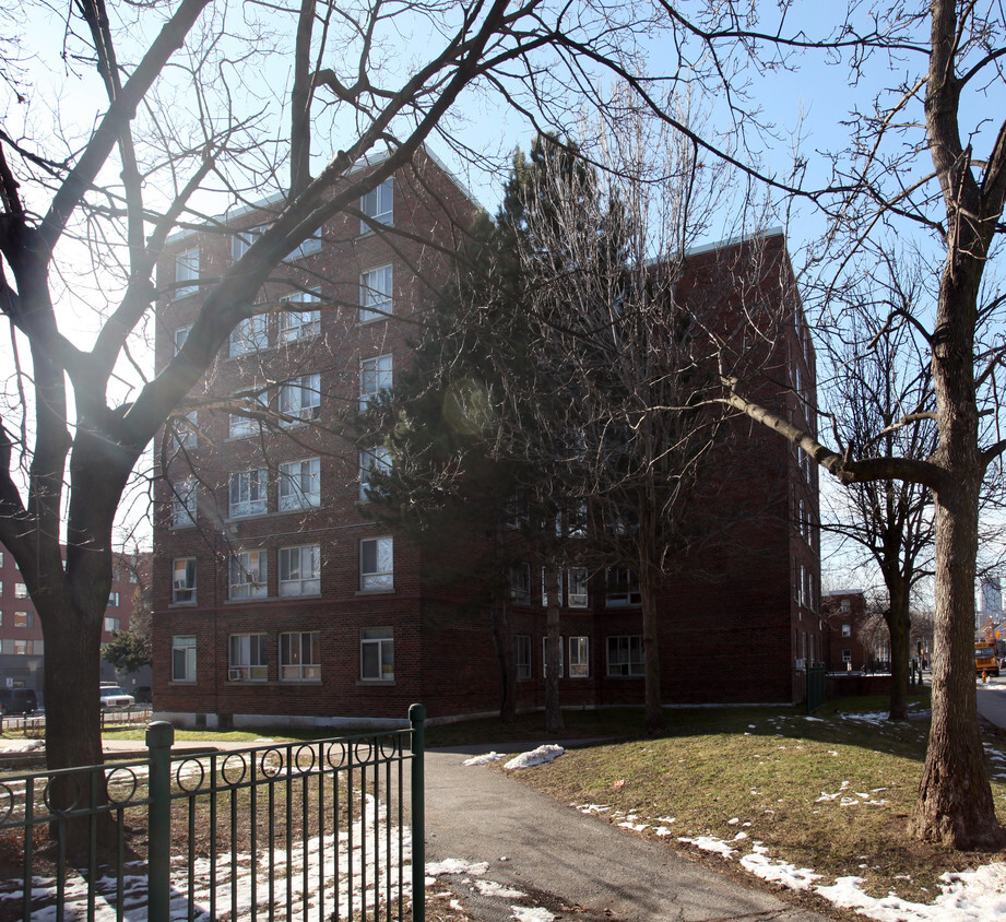 Building Photo - Regency Park Phase III