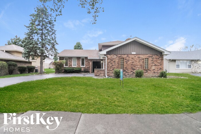Primary Photo - 16836 Clyde Ave