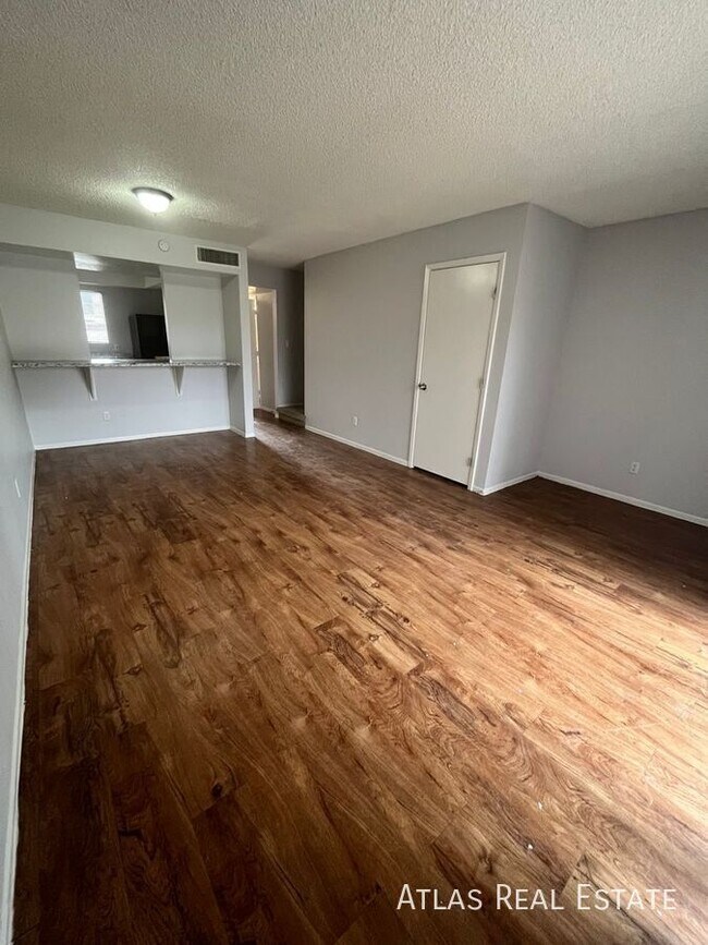 Foto del edificio - 2820 E Kathleen Rd