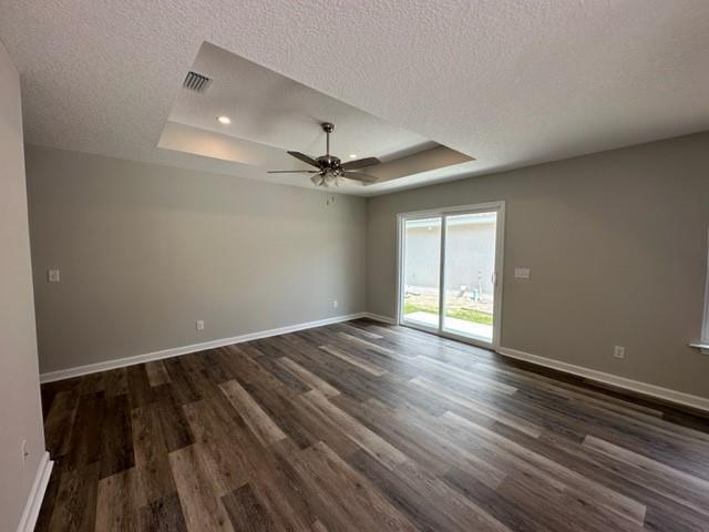 Building Photo - 204 Crown Cir