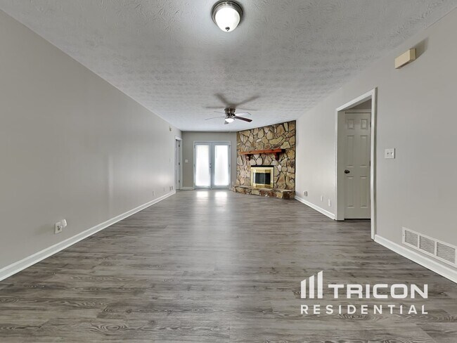 Building Photo - 115 W Forest Drive Covington GA
