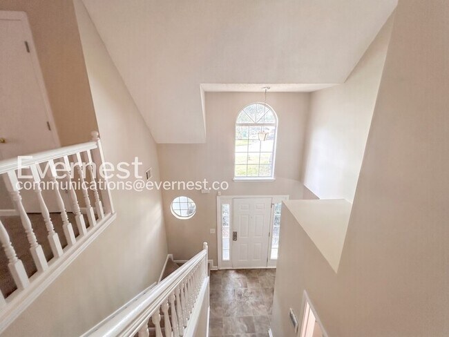 Foto del edificio - 6416 Phillips Creek Dr