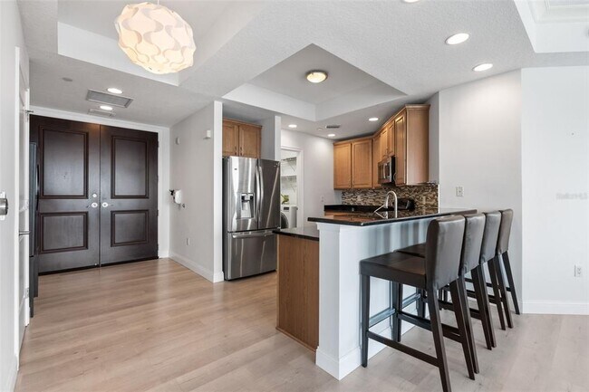 Building Photo - 449 S 12th St