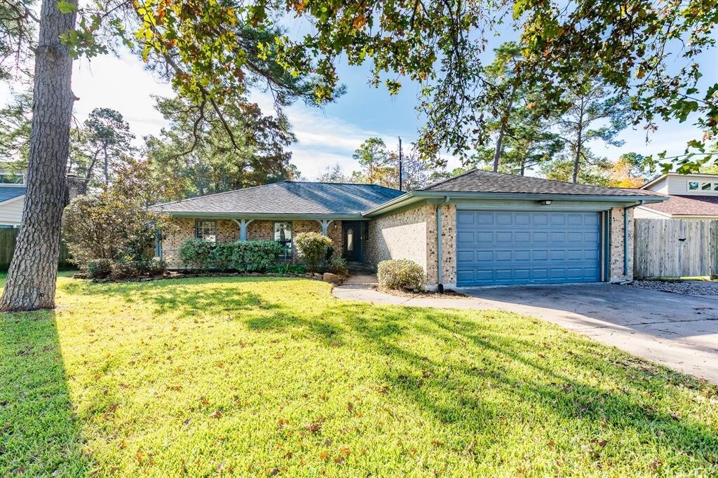 Foto principal - 9734 Pinehurst St