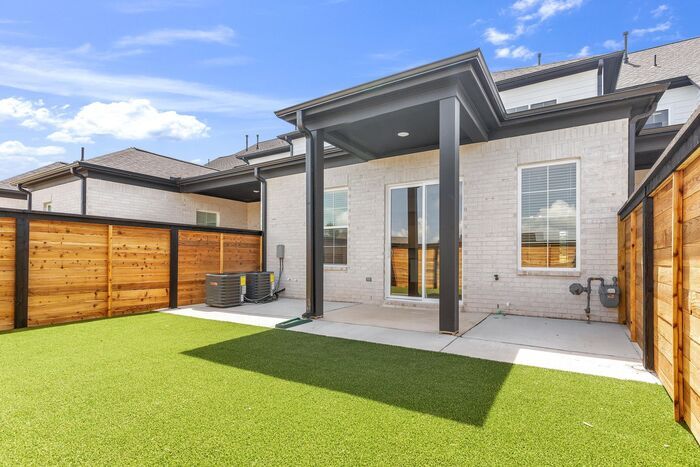 Foto del edificio - OPEN HOUSE THIS SATURDAY! April 25, 2026 10:00 AM to 1:00 PM