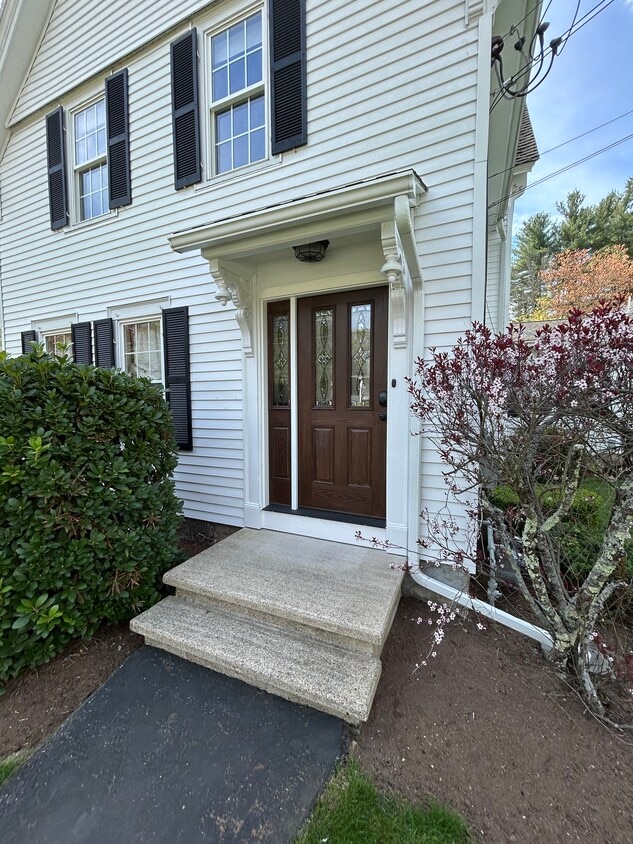 Primary Photo - 34B Bridge St