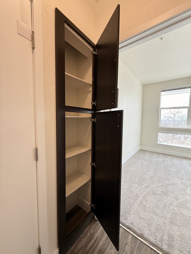 hall-storage-closet-high-line-pointe-2x2-1281-517-mount-evans-2-11-2026.JPG - High Line Pointe